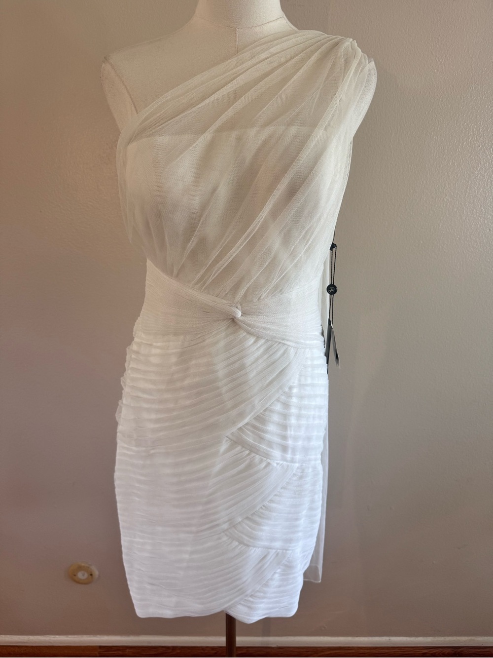 NWT Adrianna Papell Ivory One Shoulder Ruched Tulle Dress Size 10